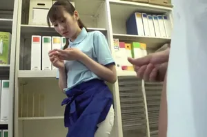 Nữ thần nổi tiếng tuyệt đẹp nhất trên internet! Nhảy nóng bỏng trong chiếc váy dây gợi cảm! Cởi đồ từ từ, với vẻ mặt cực kỳ quyến rũ, âm hộ sạch sẽ và đẹp đẽ, đang thủ dâm trước ống kính...